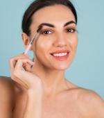 ServicesWaxing – Women – Eyebrows + Upper Lip