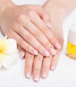 ServicesNail Reconstruction – Semi Permanent Polish Hands