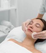 ServicesFacial Treatments – Deep Facial Cleansing