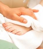 ServicesFoot Treatment – Complete Pedicure